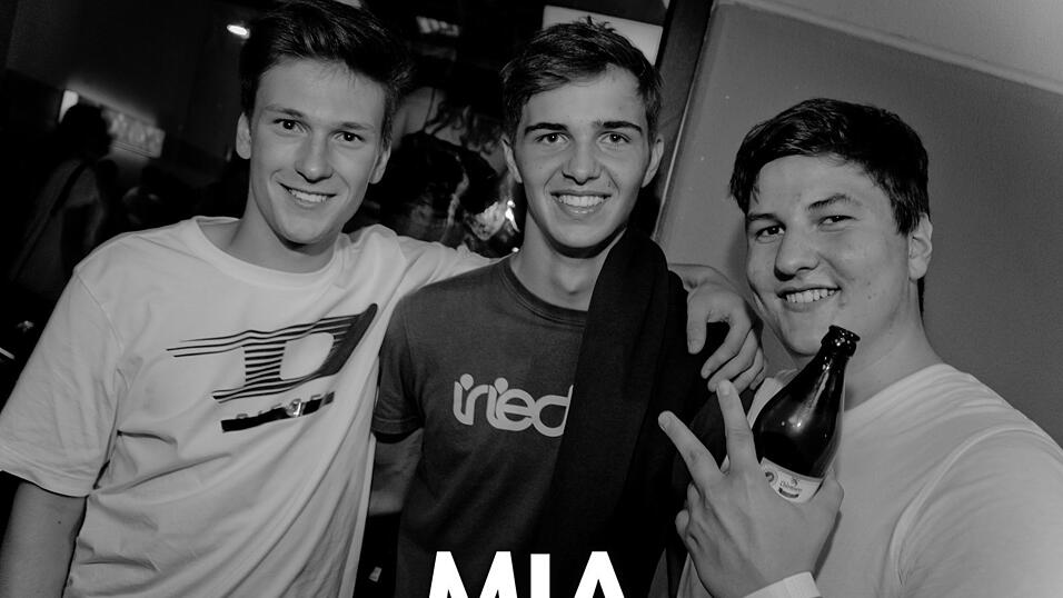 Beste Stimmung auf der Oberstufenparty im Mia Nightclub in Cham. Beste Stimmung auf der Oberstufenparty im Mia Nightclub in Cham.