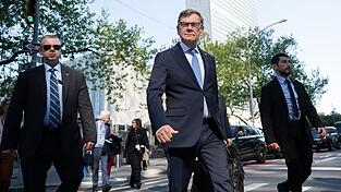 Au&szlig;enminister Johann Wadephul (CDU) besucht die Vereinten Nationen in New York. Es ist auch eine Werbetour f&uuml;r die deutsche Kandidatur f&uuml;r einen nichtst&auml;ndigen Sitz im UN-Sicherheitsrat.
