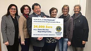 Im Verlagshaus der Mediengruppe Attenkofer trafen sich Lions-Pr&auml;sidentin Birgit von Byern, Angela Prechtl (stv. Vorsitzende des Lions-Hilfswerks), Rita Hilmer von der B&uuml;rgerstiftung, Franz Raschof (Gesch&auml;ftsf&uuml;hrer Thomas Wiser Haus), sowie Sonja Ettengruber und Anette Freitag vom Lions-Festkomitee.