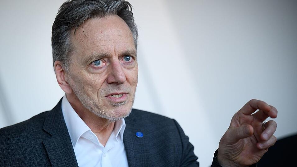 BKA-Präsident Holger Münch ist offen für die Debatte über ein Social-Media-Verbot. (Archivbild) BKA-Präsident Holger Münch ist offen für die Debatte über ein Social-Media-Verbot. (Archivbild)