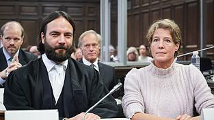 Christina Block ist angeklagt, die Entführung ihrer Kinder in Auftrag gegeben zu haben. Christina Block ist angeklagt, die Entführung ihrer Kinder in Auftrag gegeben zu haben.