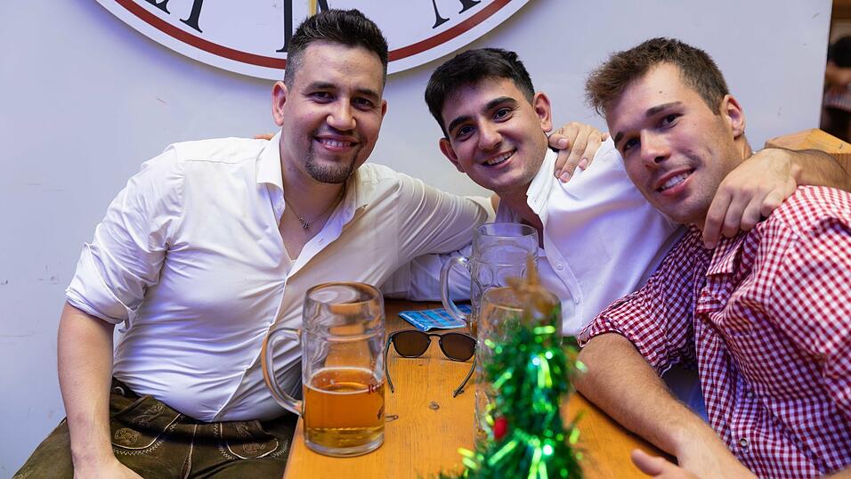 Die Partybilder vom Samstag, 8. August, aus dem Festzelt Reisinger. Die Partybilder vom Samstag, 8. August, aus dem Festzelt Reisinger.