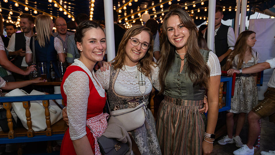 Die Partybilder vom Freitag, 18. August 2023, aus dem Festzelt Wenisch. Die Partybilder vom Freitag, 18. August 2023, aus dem Festzelt Wenisch.