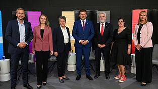 Stiegen in die Wahlarena: Alle Spitzenkandidaten zur Landtagswahl.