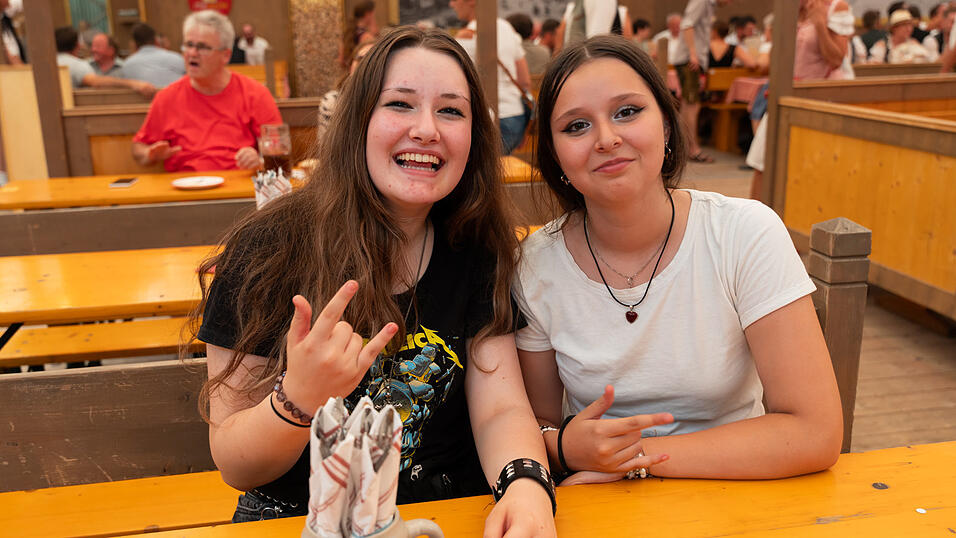 Die Partybilder vom Montag, 12. August 2024, aus dem Festzelt Kr&ouml;nner.