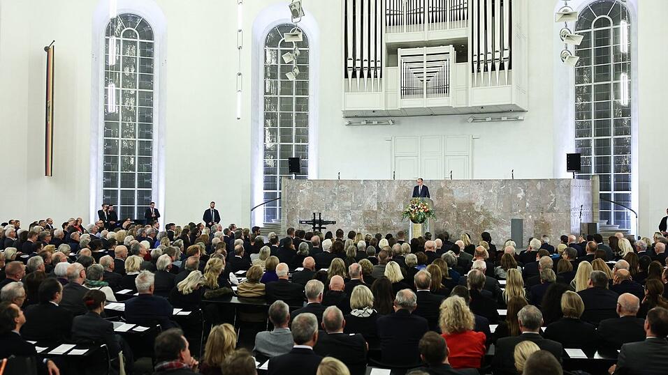 Gedenkfeier für Friedrich von Metzler in der Frankfurter Paulskirche Gedenkfeier für Friedrich von Metzler in der Frankfurter Paulskirche