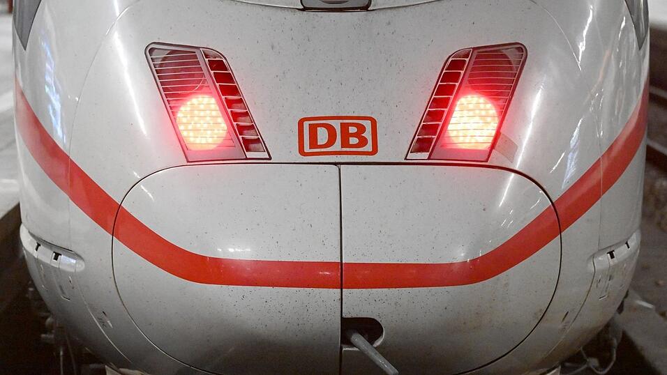 Auch die wichtige ICE-Verbindung München-Nürnberg ist betroffen. (Symbolbild) Auch die wichtige ICE-Verbindung München-Nürnberg ist betroffen. (Symbolbild)