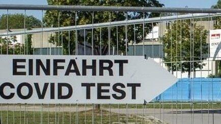 Hier geht's lang zur wiedereröffneten Teststation am Hagen. Hier geht's lang zur wiedereröffneten Teststation am Hagen.