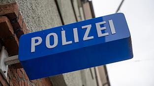 Die Polizei ermittelt den Mann schnell. (Symbolbild) Die Polizei ermittelt den Mann schnell. (Symbolbild)