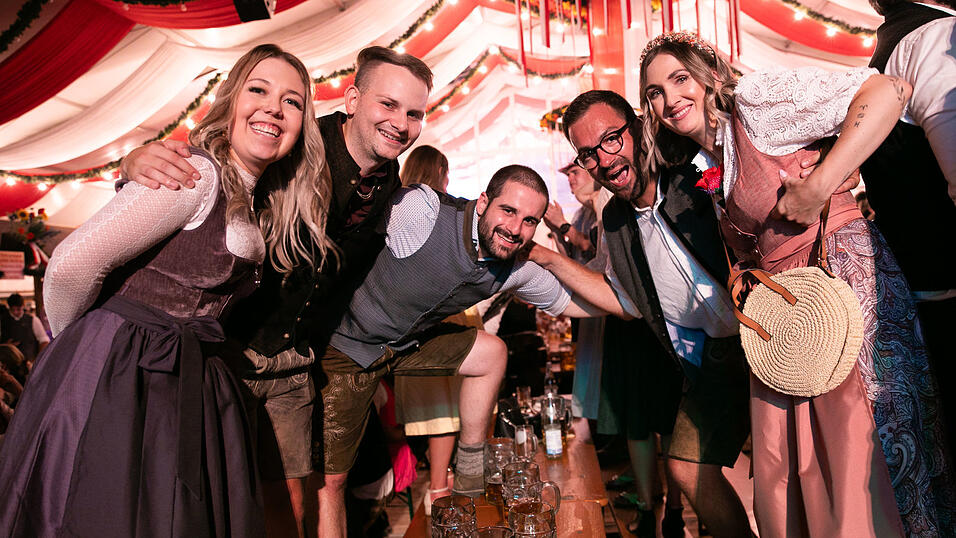 Die Partybilder vom Samstag, 9. August, aus dem Festzelt Greindl. Die Partybilder vom Samstag, 9. August, aus dem Festzelt Greindl.