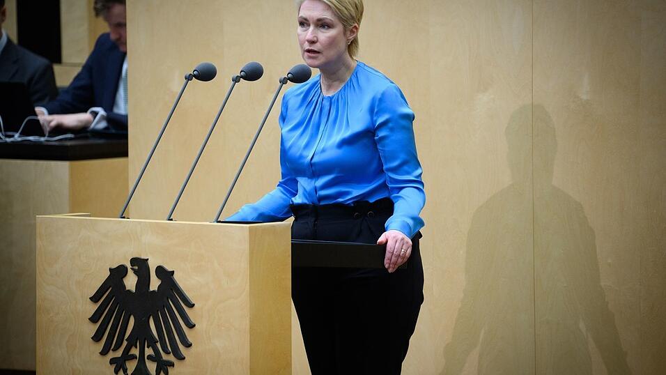 Ministerpräsidentin Schwesig hält weitere Entlastungen für nötig. Ministerpräsidentin Schwesig hält weitere Entlastungen für nötig.