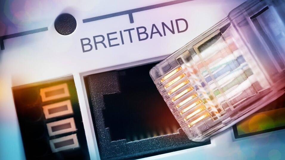Seit Montag geht bei Ienxio-Kunden in Buch und Pfrombach weden Telefon noch Internet. Seit Montag geht bei Ienxio-Kunden in Buch und Pfrombach weden Telefon noch Internet.