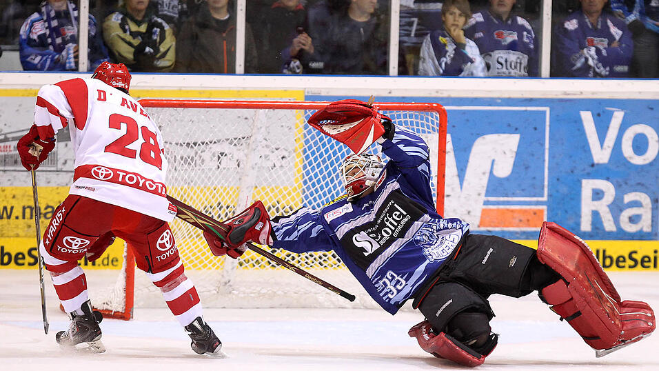 Barry Brust war bei den Fans der Straubing Tigers aufgrund seiner spektakulären Spielweise beliebt.