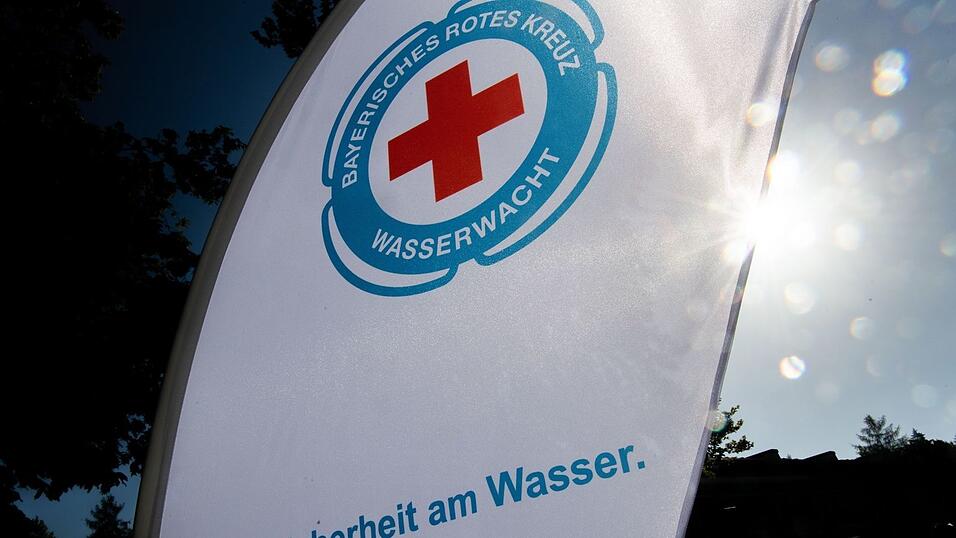 Die Wasserwacht hat in zwei Einsätzen drei Kinder einer Familie gerettet. Die Wasserwacht hat in zwei Einsätzen drei Kinder einer Familie gerettet.