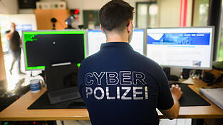 Cyber-Kriminalität beschäftigt die deutschen Polizeibehörden immer stärker. Jetzt bestätigte das Landesamt für Datenschutz einen Vorfall bei einem IT-Dienstleister für Autohäuser. Cyber-Kriminalität beschäftigt die deutschen Polizeibehörden immer stärker. Jetzt bestätigte das Landesamt für Datenschutz einen Vorfall bei einem IT-Dienstleister für Autohäuser.