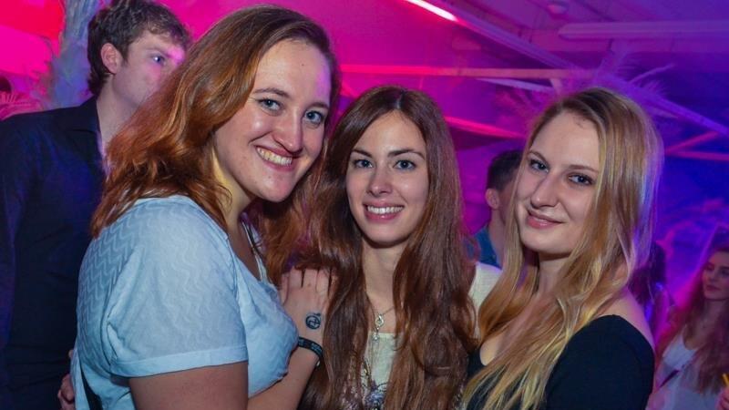 Gleich bei der Eröffnung platzte die neue Diskothek Peggy P. aus allen Nähten. Gleich bei der Eröffnung platzte die neue Diskothek Peggy P. aus allen Nähten.