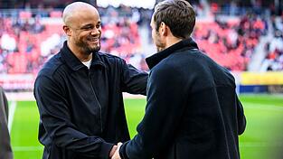 Vincent Kompany freut sich f&uuml;r seinen Freiburger Kollegen &uuml;ber den Einzug ins Europapokalfinale. (Archivbild)