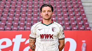 Mads Pedersen vom FC Augsburg soll vor einem Wechsel nach Berlin stehen. (Archivbild) Mads Pedersen vom FC Augsburg soll vor einem Wechsel nach Berlin stehen. (Archivbild)