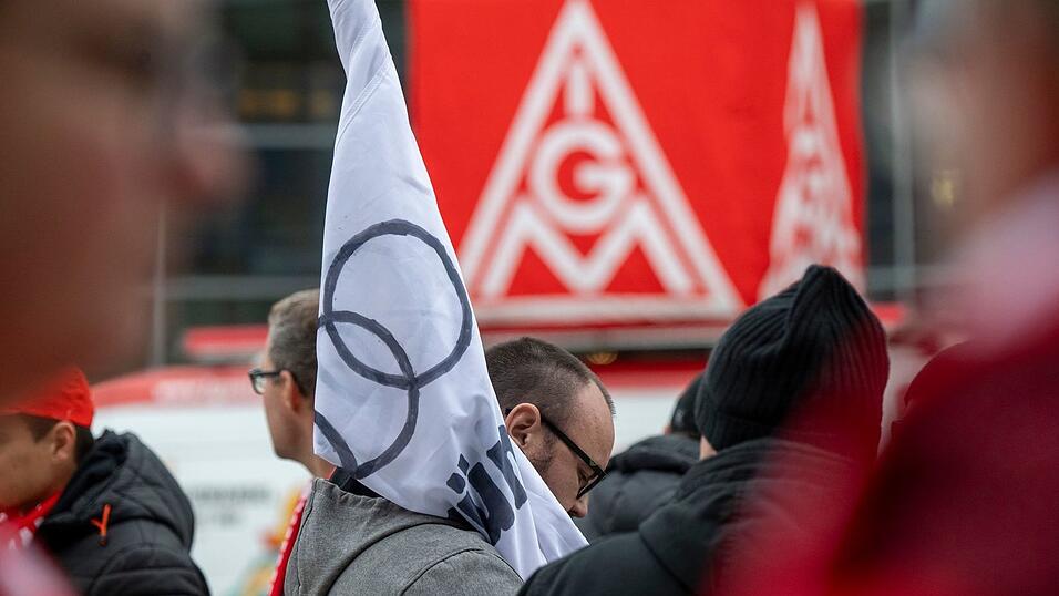 Metaller in 117 bayerischen Betrieben im Warnstreik