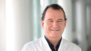 Der Psychiater Thomas Loew wei&szlig;, warum Menschen Freundschaften brauchen.