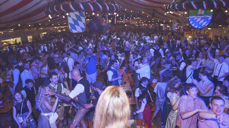 Die Partybilder vom Freitag, 12. August 2022, aus dem Festzelt Lechner.