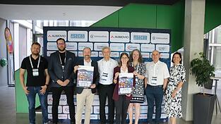 Verantwortliche der Techbase und Projektpartner der Firmen Aumovio, Risecon und Trinnovative pr&auml;sentierten am Montagnachmittag an der Techbase das Programm f&uuml;r den Tag der KI.