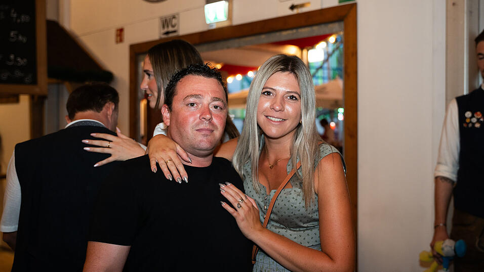 Die Partybilder vom Samstag, 15. August, aus dem Festzelt Greindl. Die Partybilder vom Samstag, 15. August, aus dem Festzelt Greindl.