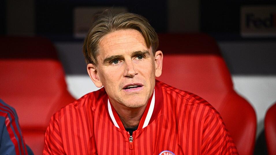 Bayern-Sportdirektor Freund hofft auf einen Sieg in Augsburg. (Archivbild) Bayern-Sportdirektor Freund hofft auf einen Sieg in Augsburg. (Archivbild)