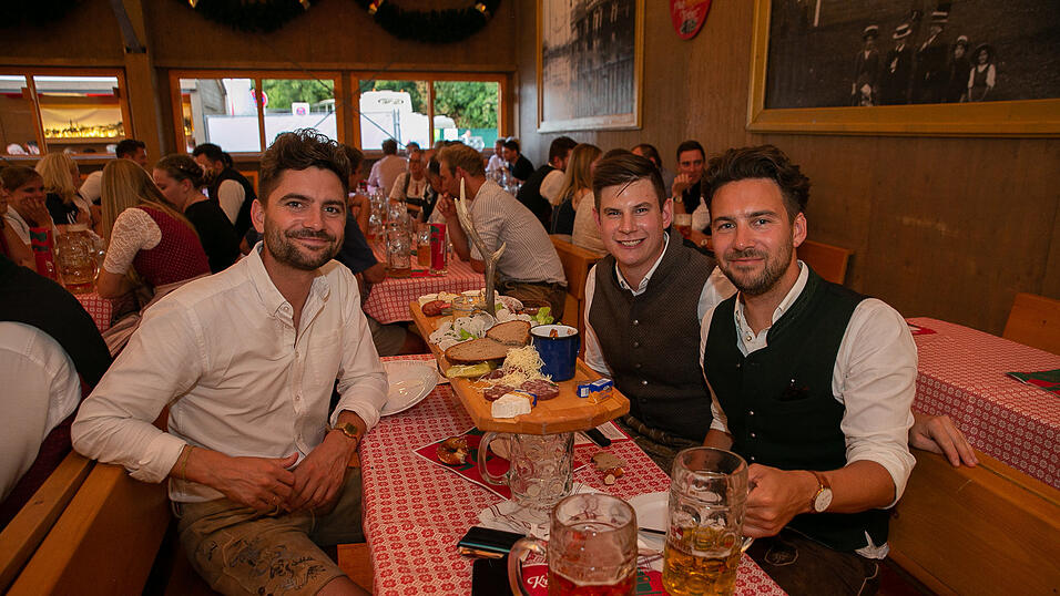 Die Partybilder von Mittwoch, 17. August 2022, aus dem Festzelt Krönner.