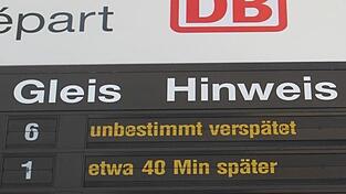 Aktuell kommt es im Zugverkehr zwischen Regensburg und Landshut zu Verspätungen. (Symbolbild) Aktuell kommt es im Zugverkehr zwischen Regensburg und Landshut zu Verspätungen. (Symbolbild)