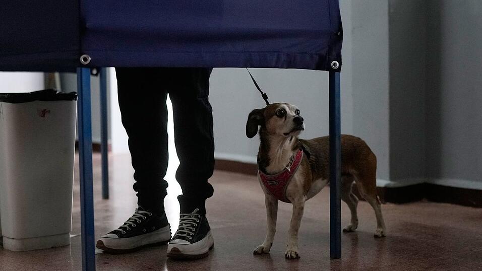 Rund 15,8 Millionen Menschen waren zur Wahl aufgerufen. Rund 15,8 Millionen Menschen waren zur Wahl aufgerufen.