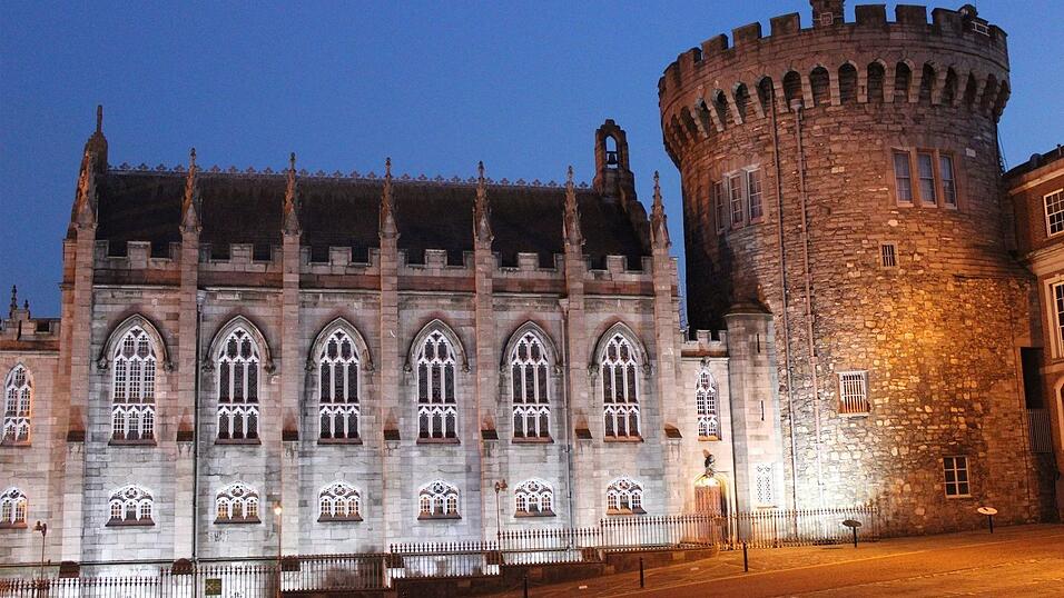 Das Dublin Castle: Hier feiern die Iren an diesem Mittwoch den Beginn ihrer EU-Ratspräsidentschaft. (Archivbild) Das Dublin Castle: Hier feiern die Iren an diesem Mittwoch den Beginn ihrer EU-Ratspräsidentschaft. (Archivbild)