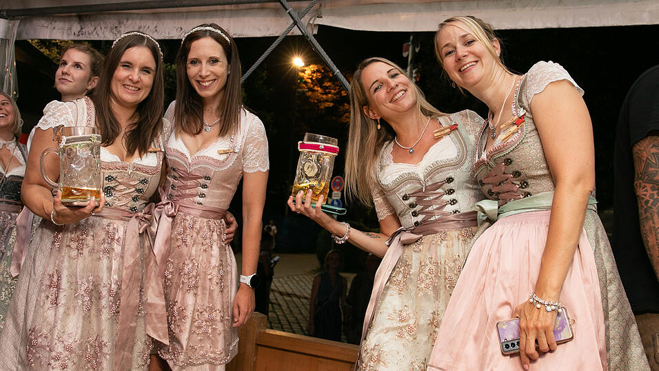 Die Partybilder vom Freitag, 15. August, aus dem Festzelt Weckmann. Die Partybilder vom Freitag, 15. August, aus dem Festzelt Weckmann.