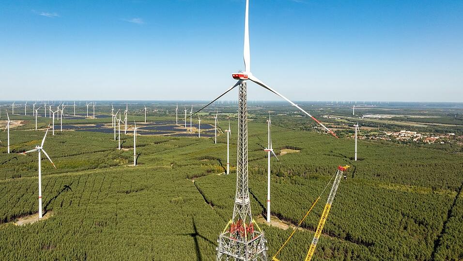 Für die Betreiber der Windräder ist es häufig lukrativer, sie im Norden zu errichten. Für die Betreiber der Windräder ist es häufig lukrativer, sie im Norden zu errichten.