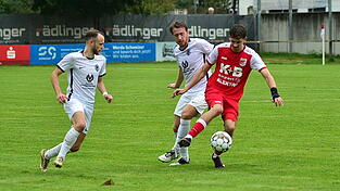 Yannick Attenberger fehlt dem TB 03 Roding im Auswärtsspiel beim souveränen Spitzenreiter SpVgg Landshut aus beruflichen Gründen. Yannick Attenberger fehlt dem TB 03 Roding im Auswärtsspiel beim souveränen Spitzenreiter SpVgg Landshut aus beruflichen Gründen.