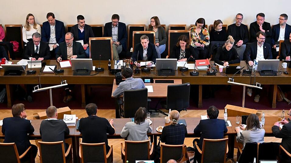 Krause leitet bereits jetzt die OB-Amtsgeschäfte. (Archivbild) Krause leitet bereits jetzt die OB-Amtsgeschäfte. (Archivbild)