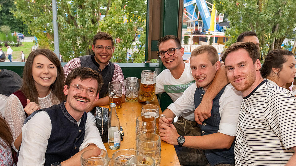Die Partybilder vom Sonntag, 13. August 2023, aus dem Festzelt Nothaft. Die Partybilder vom Sonntag, 13. August 2023, aus dem Festzelt Nothaft.