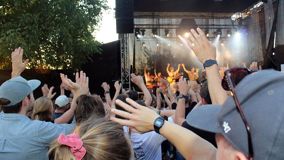Die Landshuterinnen und Landshuter feierten beim LaSoNa-Openair.