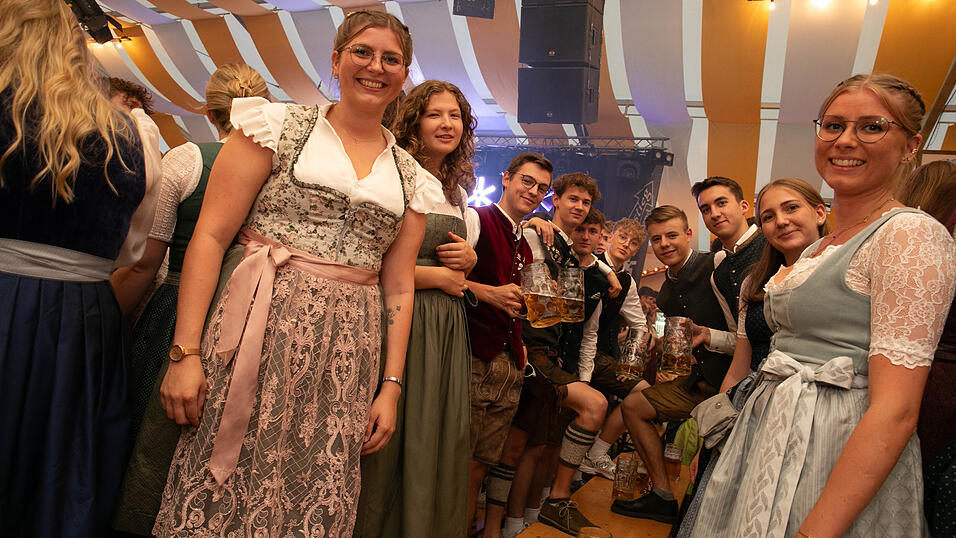 Die Partybilder vom Sonntag, 17. August, aus dem Festzelt Nothaft. Die Partybilder vom Sonntag, 17. August, aus dem Festzelt Nothaft.