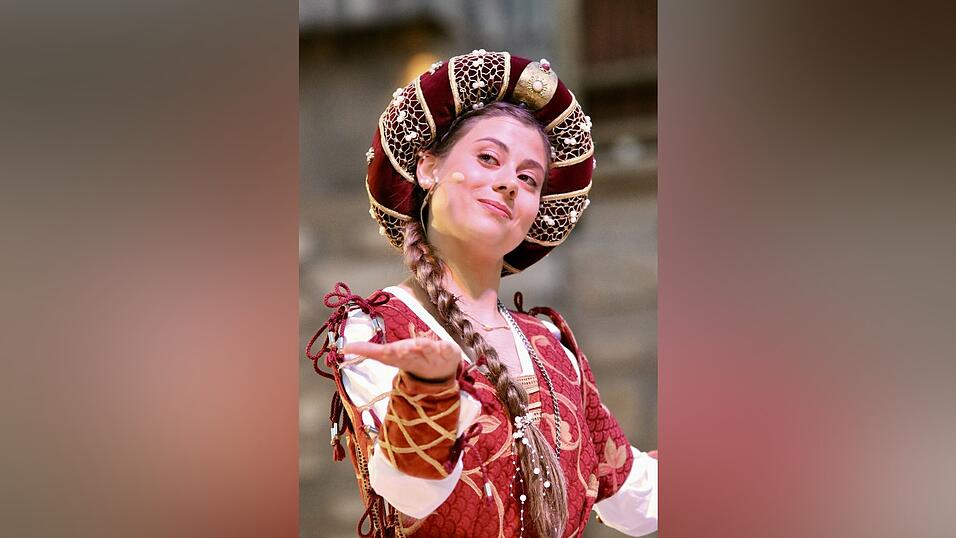 Eindr&uuml;cke von der Gruppe 'blau', die am Freitagabend die Drachenstich-Premiere gespielt hat.