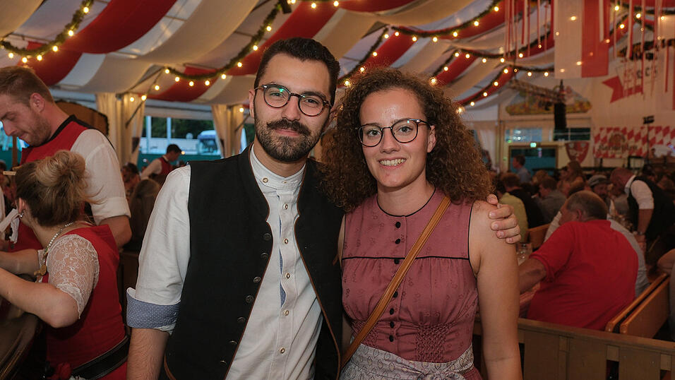 Die Partybilder vom Mittwoch, 16. August 2023, aus dem Festzelt Greindl. Die Partybilder vom Mittwoch, 16. August 2023, aus dem Festzelt Greindl.