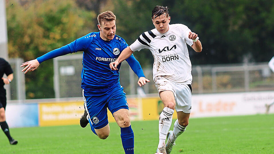 Kenny Sigl (rechts) ist im Sommer aus Burghausen zur 'Spiele' zurückgekehrt - mit vollem Erfolg. Am Hammerbach möchte er mit der Mannschaft an alte Erfolge anknüpfen.