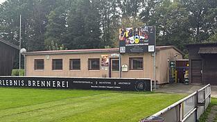 Das Vereinsheim des 1. FC Bad Kötzting: Am Samstag feiern die Rotblauen das 105-jährige Vereinsbestehen mit einem Gartenfest. Das Vereinsheim des 1. FC Bad Kötzting: Am Samstag feiern die Rotblauen das 105-jährige Vereinsbestehen mit einem Gartenfest.