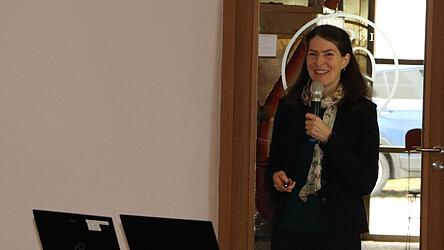 Dr. Claudia Barthelmes warf einen informativen und amüsanten Blick auf das Thema Wechseljahre.