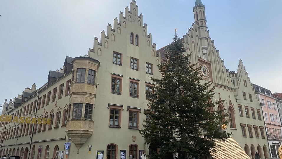 Der Weg ins Rathaus, ins politische Zentrum der Stadt, gestaltet sich für neue Wahlvorschlagsträger als zäh. Der Weg ins Rathaus, ins politische Zentrum der Stadt, gestaltet sich für neue Wahlvorschlagsträger als zäh.