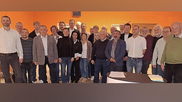 Die Kandidaten der Freien Wähler für die Stadtratswahl am Sonntag, 8. März.