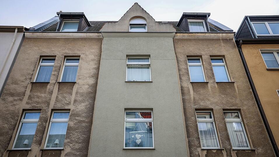 In diesem Mehrfamilienhaus im Bochumer Stadtteil Hamme ereignete sich der folgenschwere Polizeieinsatz. In diesem Mehrfamilienhaus im Bochumer Stadtteil Hamme ereignete sich der folgenschwere Polizeieinsatz.