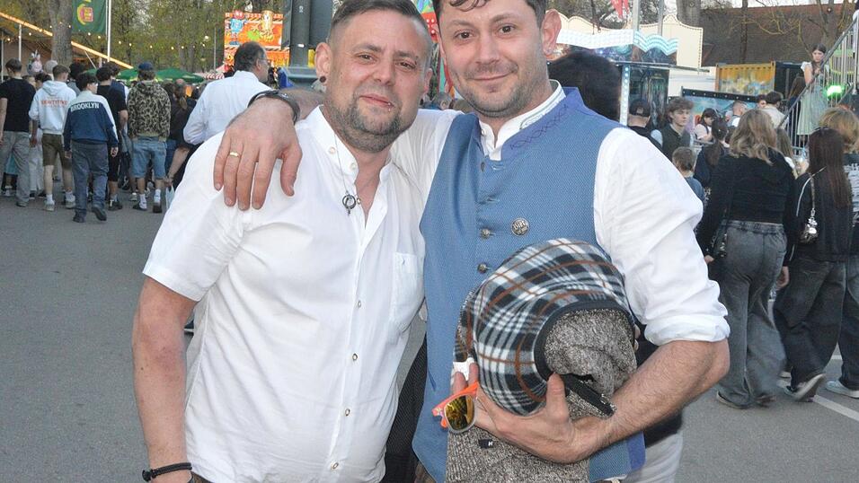 Auch am Samstag besuchten viele Landshuter die Dult.