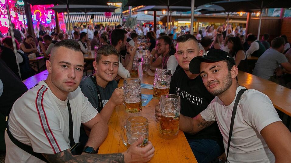 Die Partybilder von Mittwoch, 17. August 2022, aus dem Festzelt Wenisch.