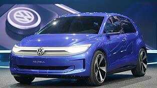 Als Studie hieß der Elektro-Polo 2023 noch ID.2all. Die Serienversion soll jetzt wieder den Namen Polo tragen. (Archivbild)
